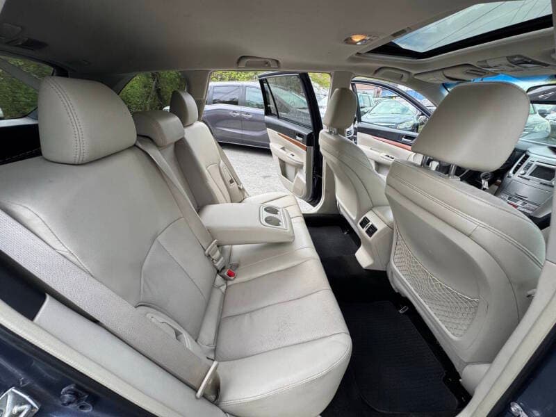 2014 Subaru Outback 13
