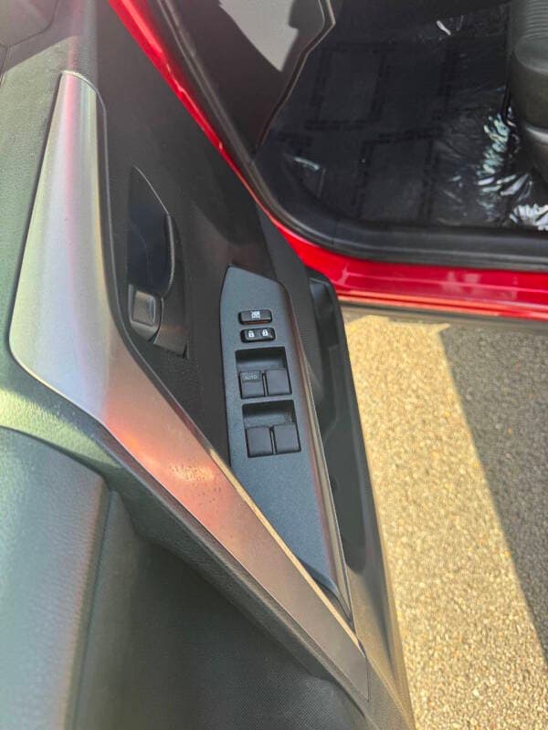 2017 Toyota RAV4 21