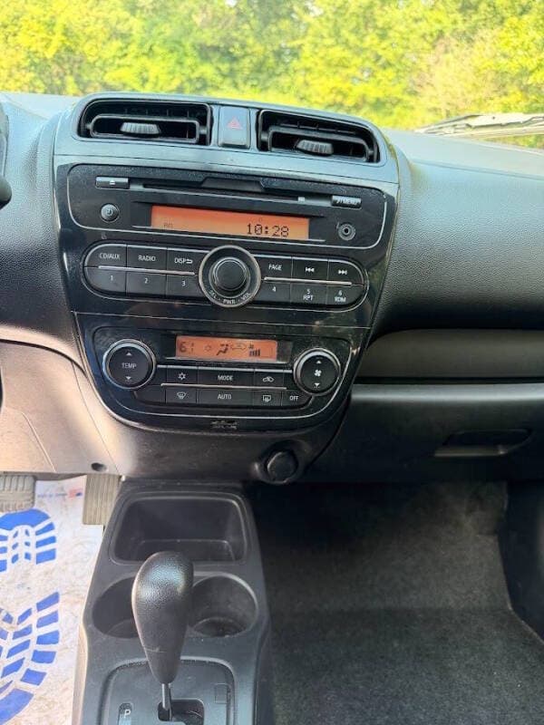 2015 Mitsubishi Mirage 8