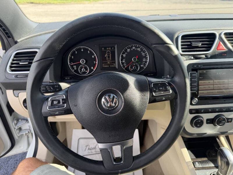 2015 Volkswagen Eos 10