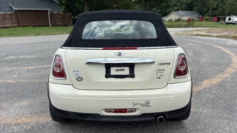 2014 MINI Cooper 15