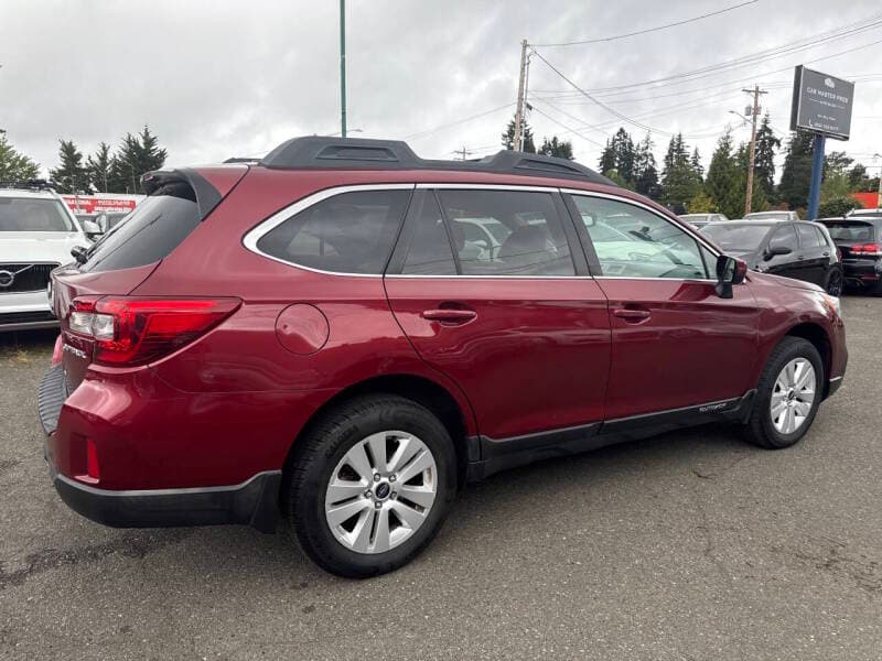 2015 Subaru Outback 9