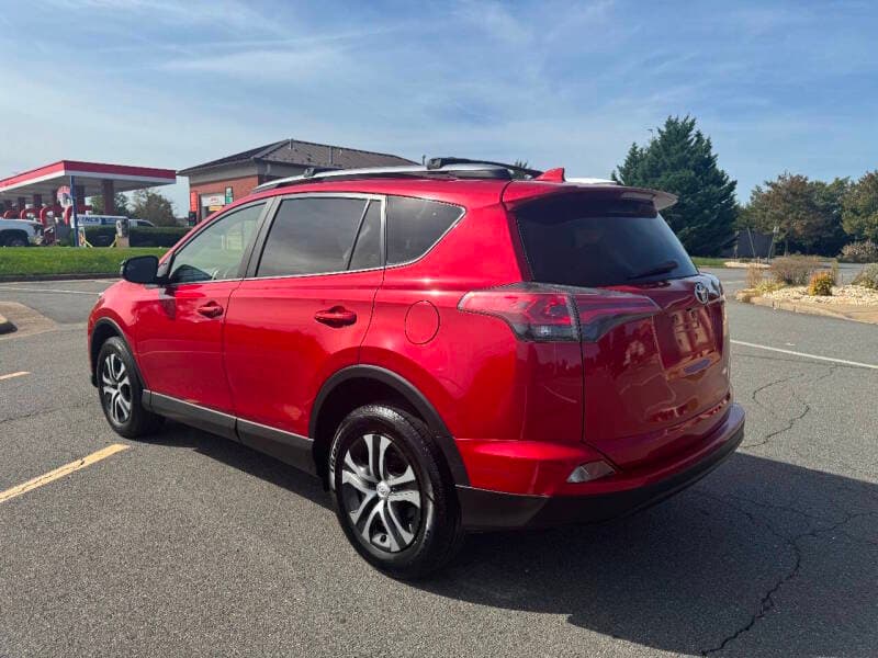 2017 Toyota RAV4 6