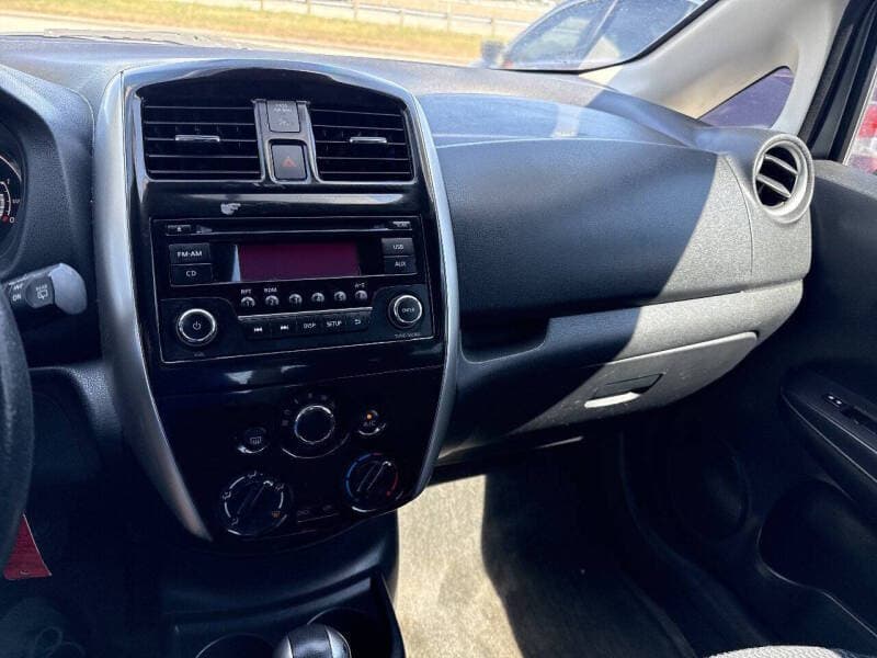 2015 Nissan Versa Note 7