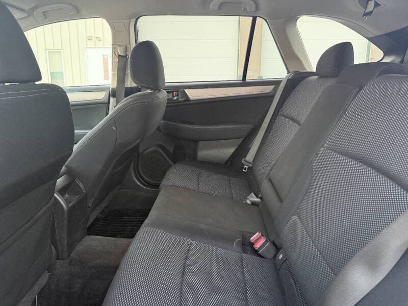 2015 Subaru Outback 11
