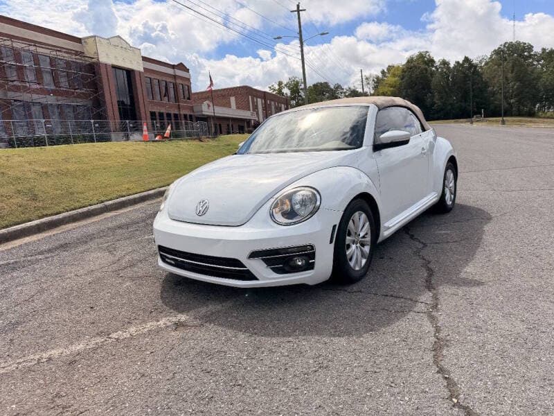 2017 Volkswagen Beetle 2
