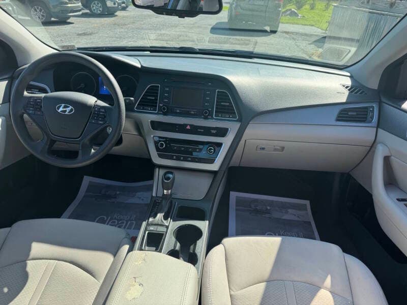 2015 Hyundai Sonata 16