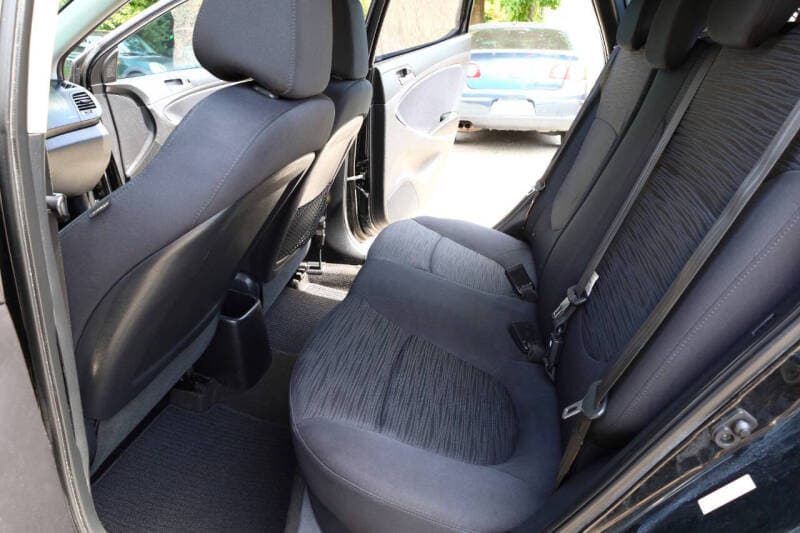 2016 Hyundai Accent 12