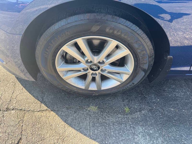 2015 Hyundai Sonata 11