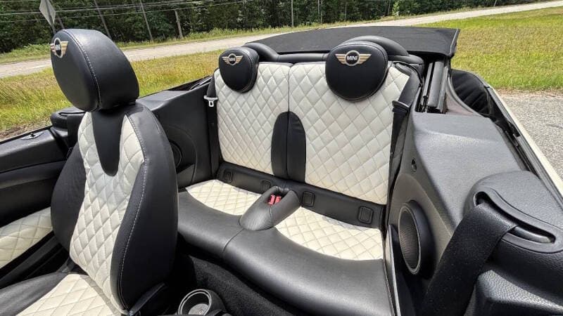 2014 MINI Cooper 12