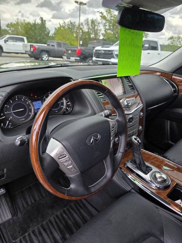 2018 INFINITI QX80 9