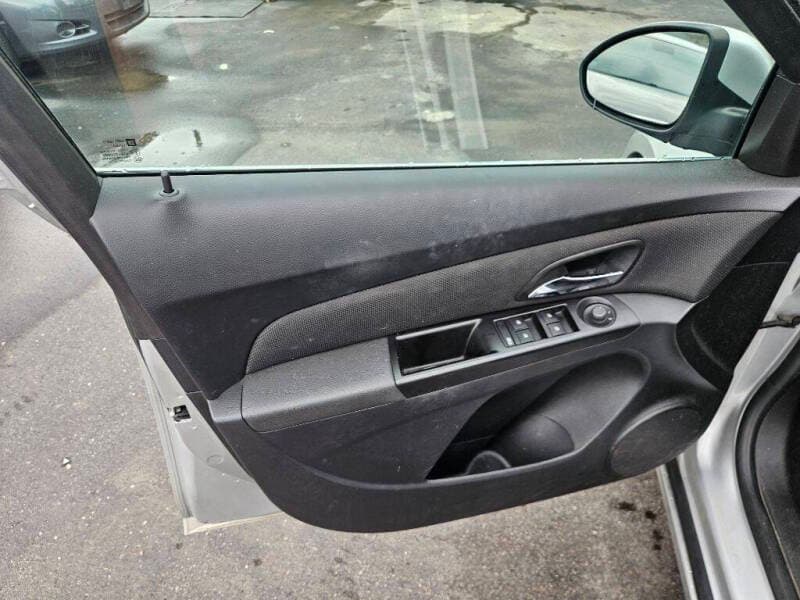 2014 Chevrolet Cruze 11