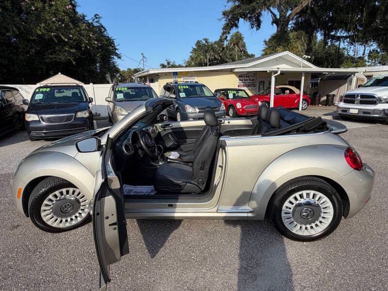2014 Volkswagen Beetle 6