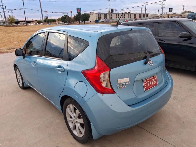 2014 Nissan Versa Note 9