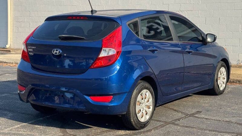 2016 Hyundai Accent 3