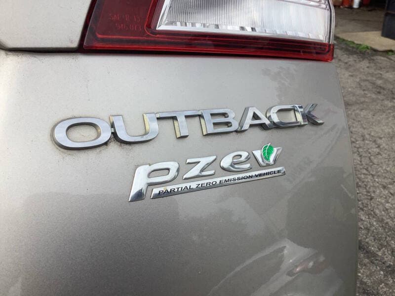 2015 Subaru Outback 12