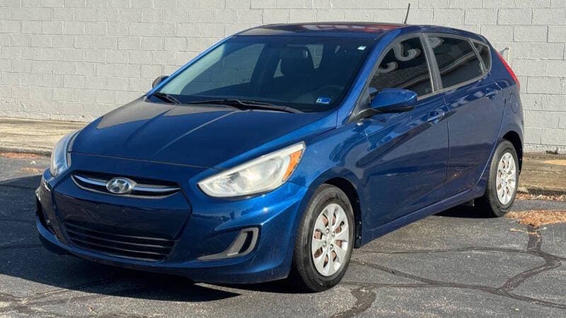 2016 Hyundai Accent 19