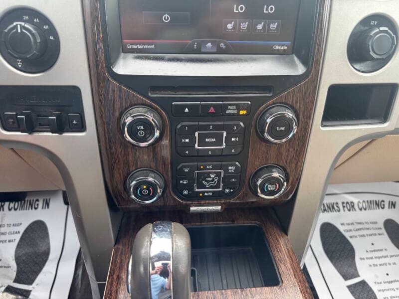 2014 Ford F-150 29