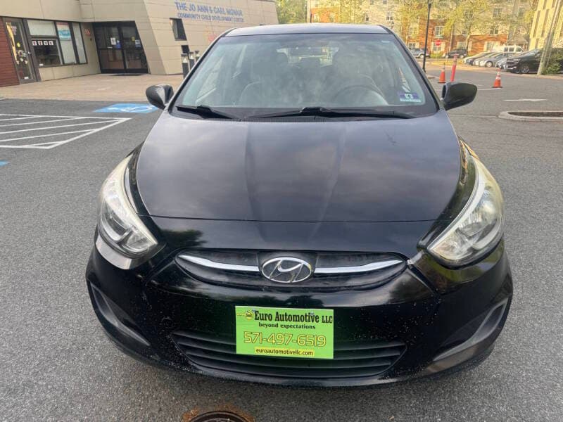 2016 Hyundai Accent 28