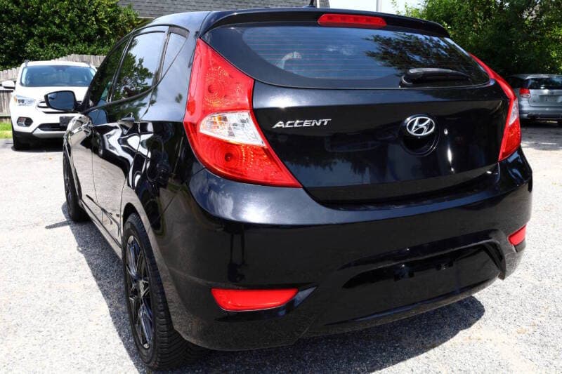 2016 Hyundai Accent 5