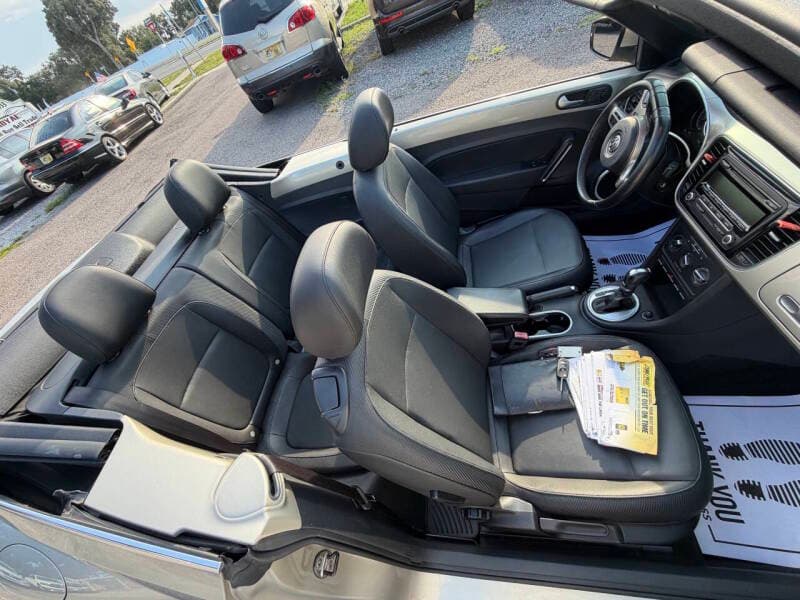 2014 Volkswagen Beetle 17