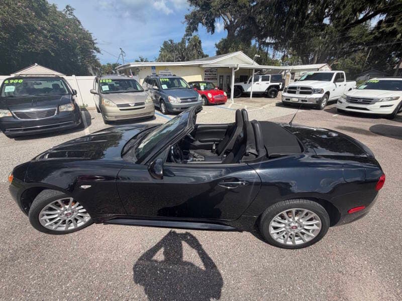 2017 FIAT 124 Spider 17