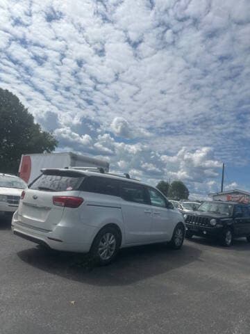 2016 Kia Sedona 4