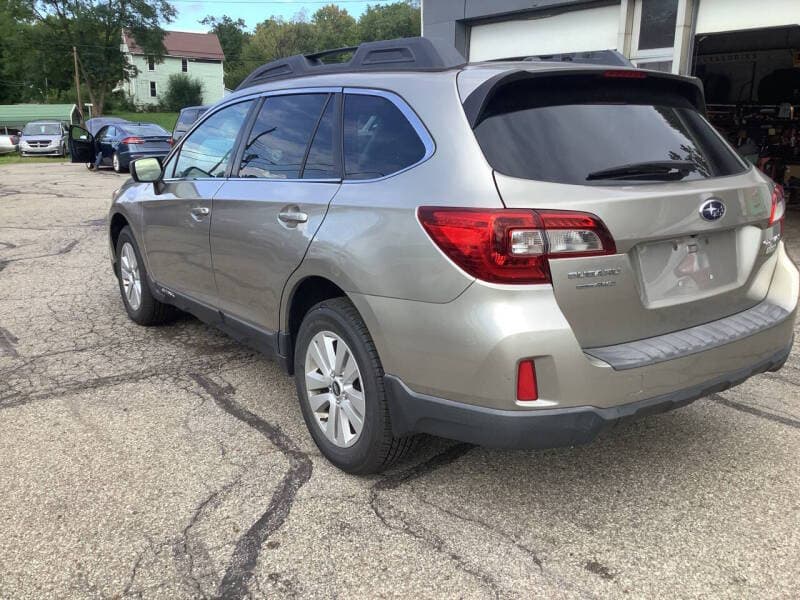 2015 Subaru Outback 3