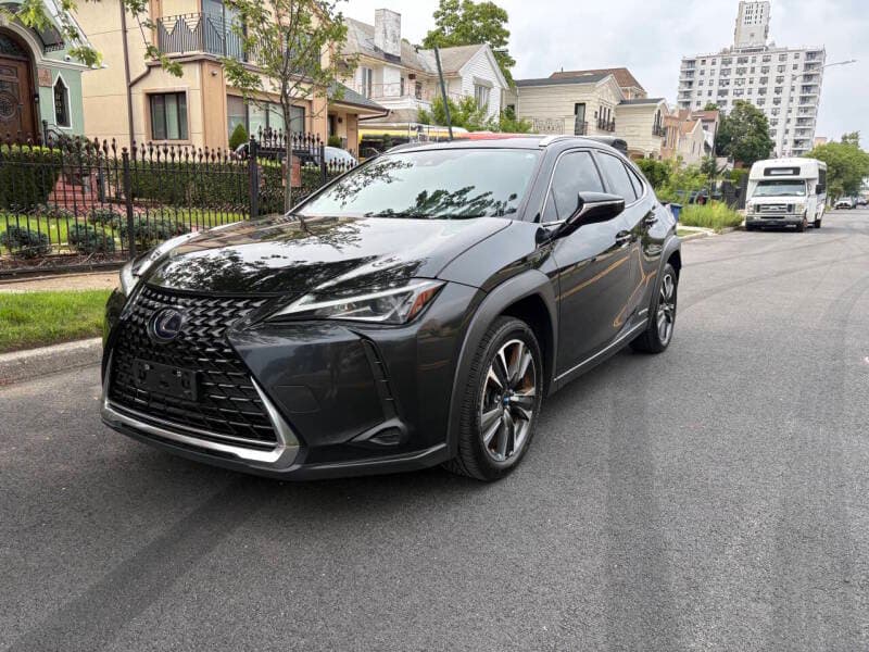 2019 Lexus UX Hybrid 3