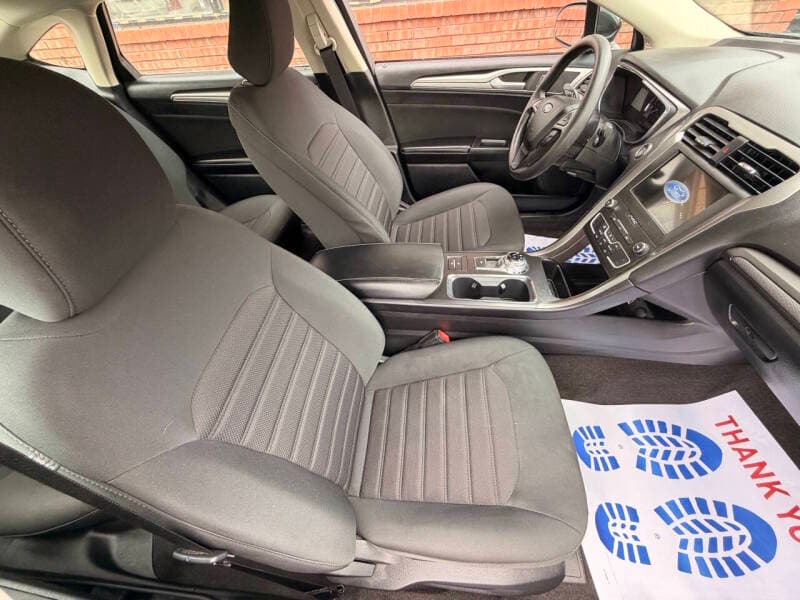 2020 Ford Fusion 13