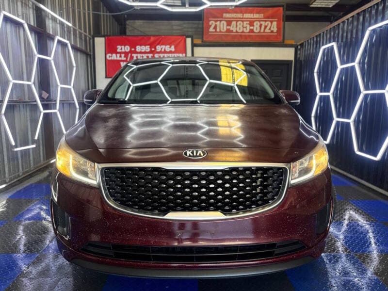 2016 Kia Sedona 4