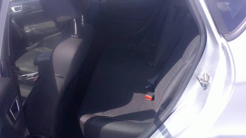 2015 Ford Fiesta 9