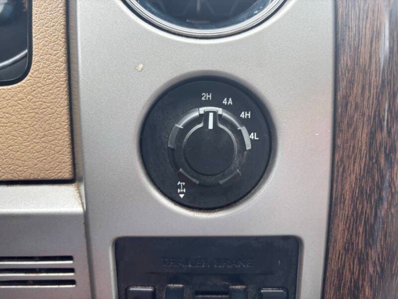 2014 Ford F-150 28