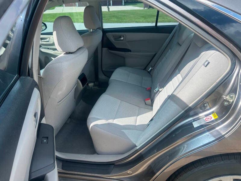 2017 Toyota Camry 11