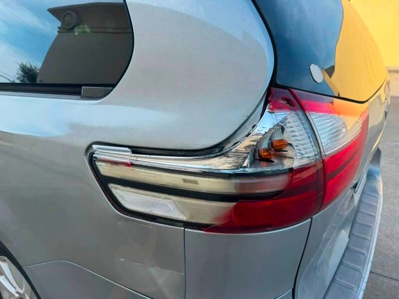 2015 Toyota Sienna 9