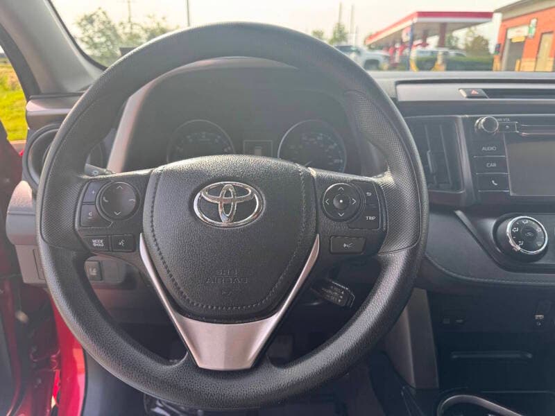 2017 Toyota RAV4 9