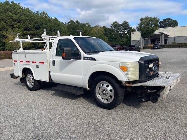 2015 Ford F-350 Super Duty 8