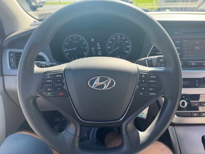 2015 Hyundai Sonata 14