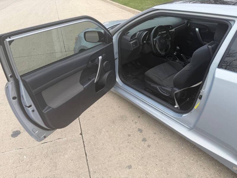 2014 Scion tC 19