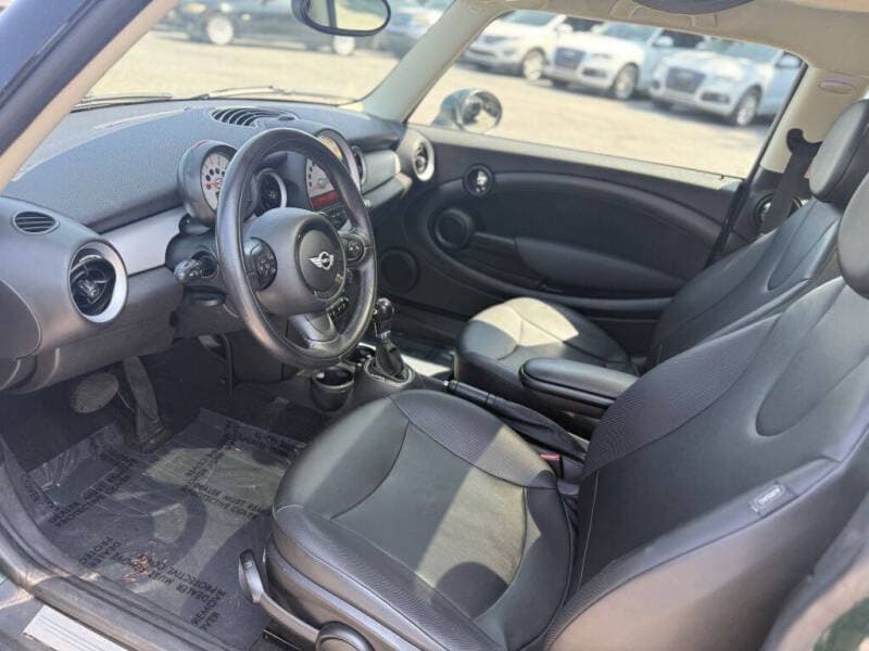 2014 MINI Cooper 7