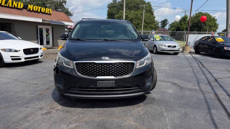 2015 Kia Sedona 7