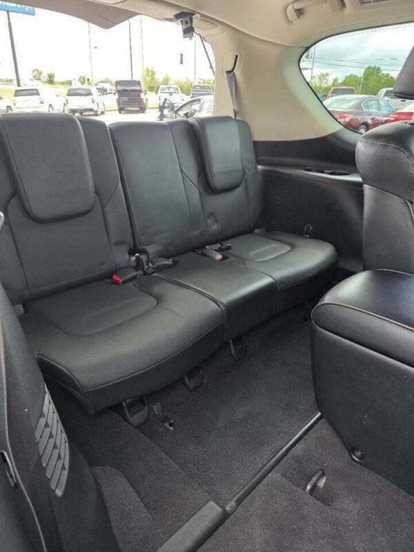 2018 INFINITI QX80 15