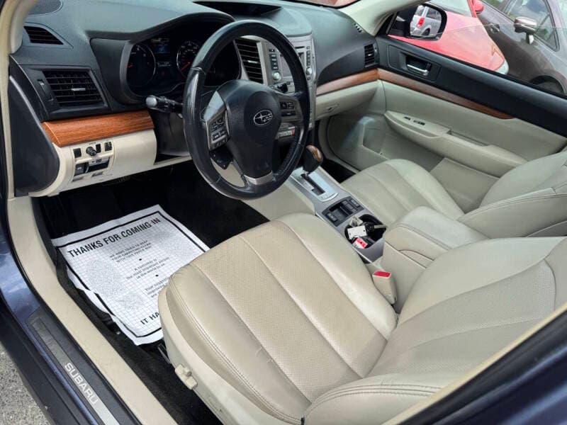 2014 Subaru Outback 42