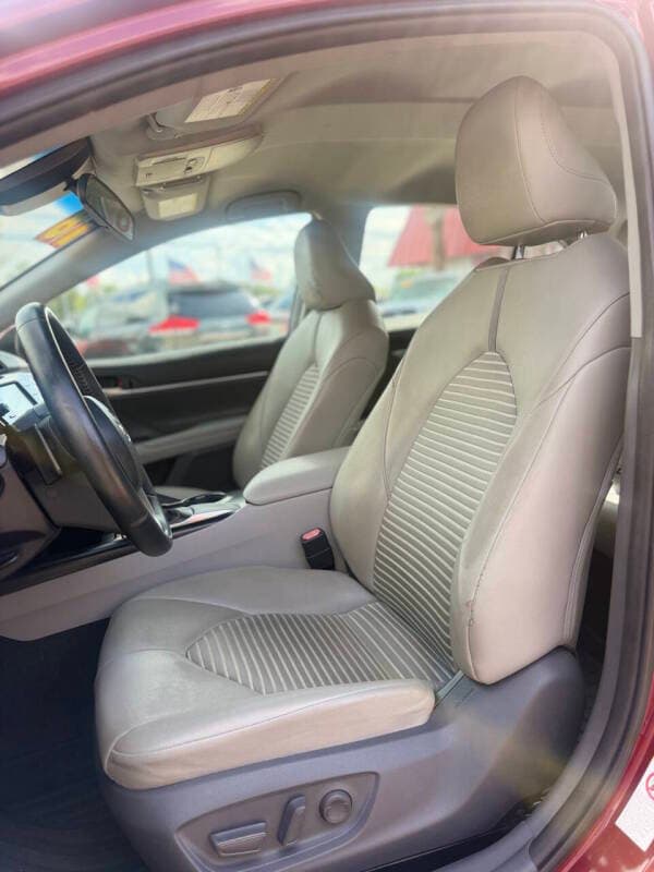 2018 Toyota Camry 14
