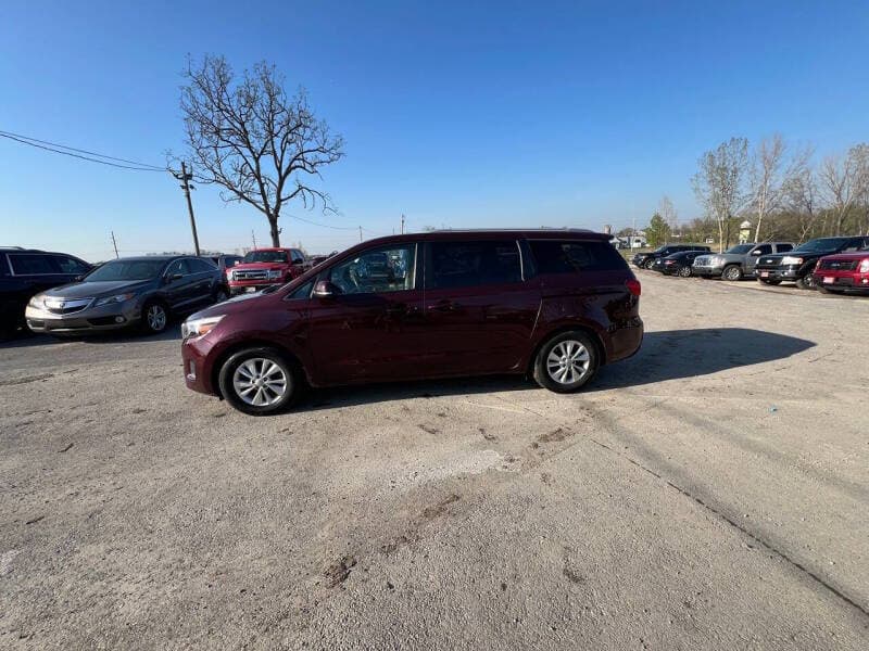 2015 Kia Sedona 22