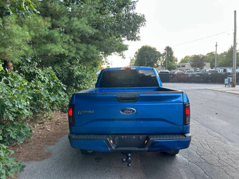 2015 Ford F-150 11