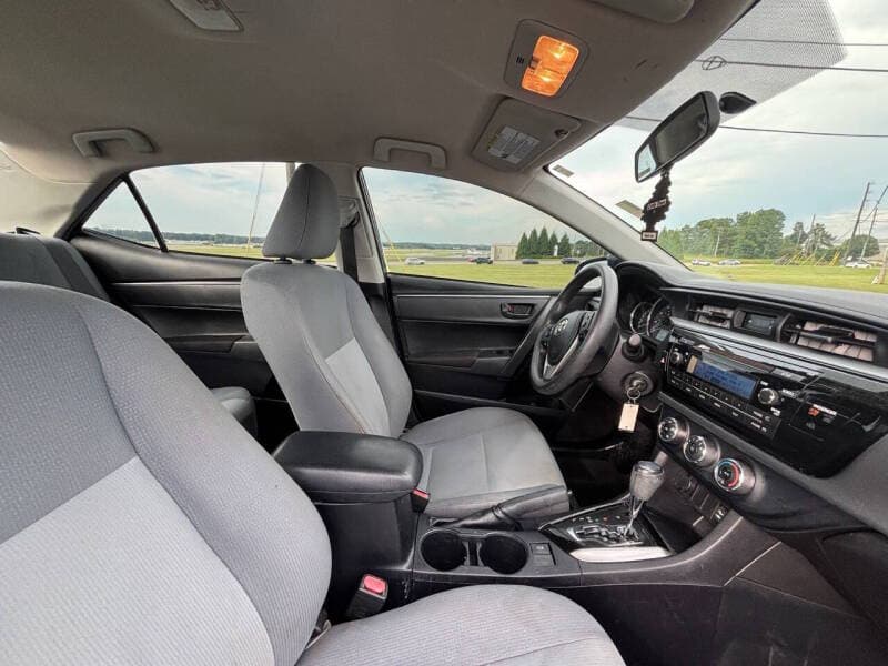 2014 Toyota Corolla 19