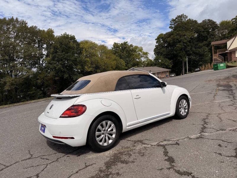 2017 Volkswagen Beetle 6