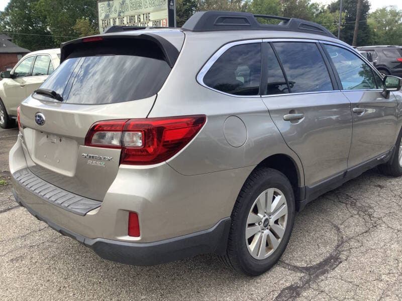 2015 Subaru Outback 2