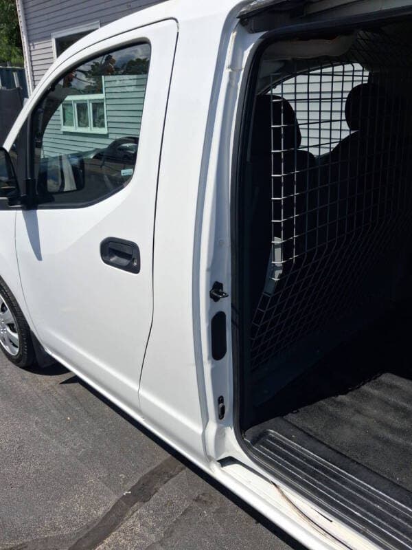 2015 Nissan NV200 11
